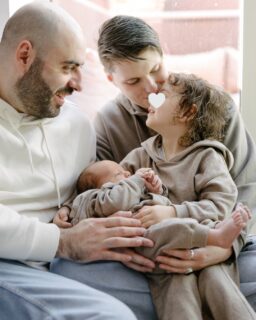 [LIFESTYLE]

Welcome Rio 🩵

Retrouver cette famille 3 ans plus tard, à 4…

Votre fidélité est ma plus belle récompense 🫶🏻

.
.
.
.
#lifestylephotographer #photographelifestylelille #photographenaissancelille